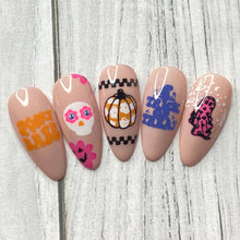 Load image into Gallery viewer, Retro Halloween Nail Stamping Plate