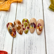 Load image into Gallery viewer, Autumn Leaves Nail Stamping Plate